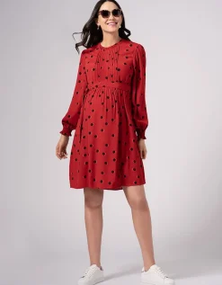 Store Seraphine Rotes Gesmoktes Umstands- & Stillkleid
