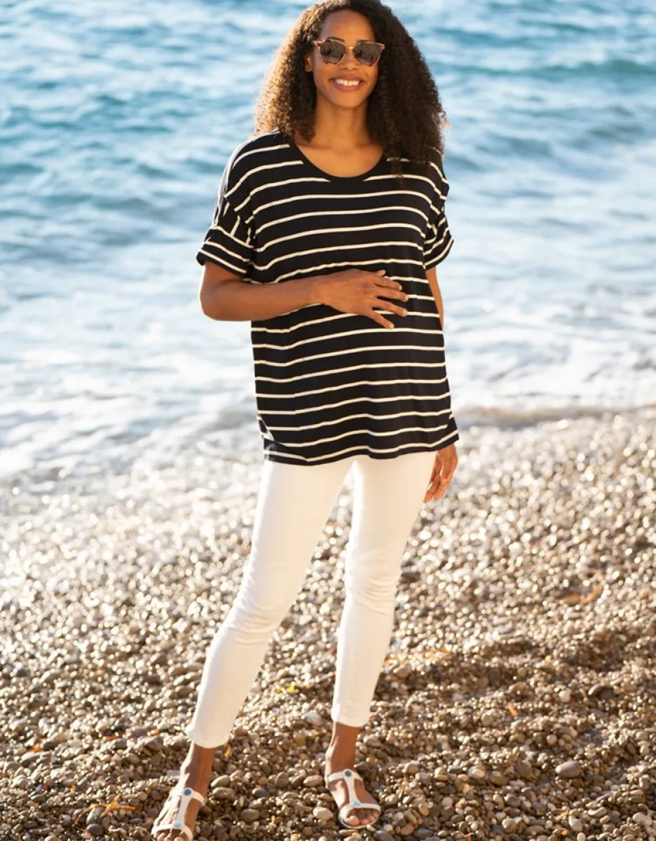 Store Seraphine Ubergroses, Kastenformiges Umstands- Und Still-T-Shirt Mit Marineblauen Und Weisen Streifen